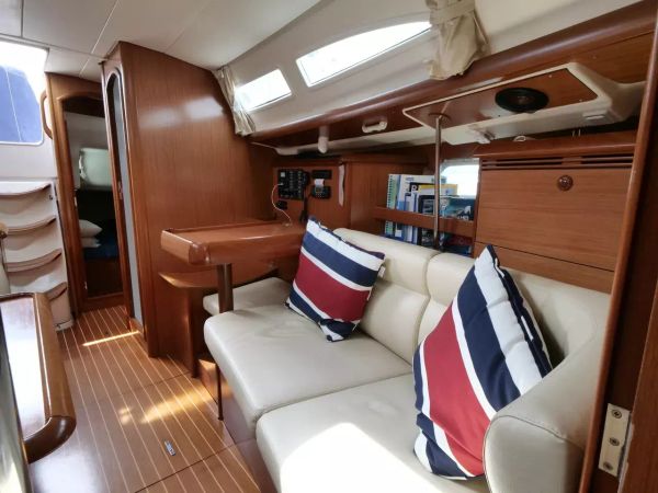 Jeanneau Sun Odyssey 37 | Morpheus