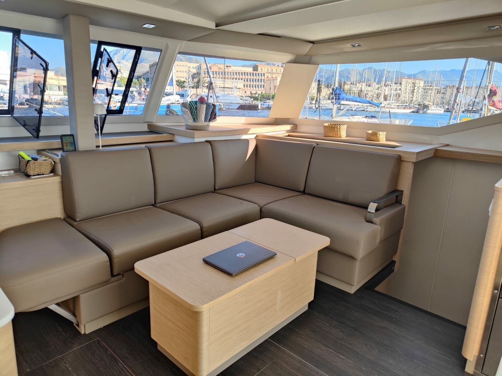 Fountaine Pajot Astrea 42 | Rossa