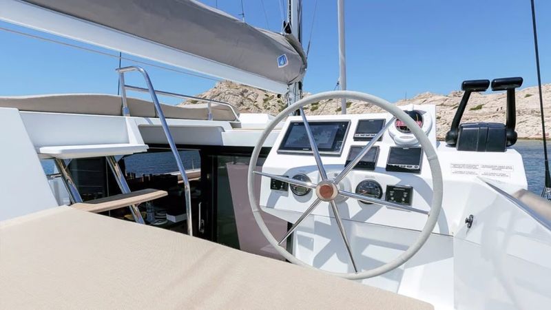 Fountaine Pajot Astrea 42 | Satellite