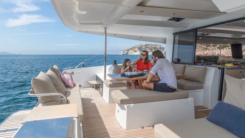 Fountaine Pajot Astrea 42 | Satellite