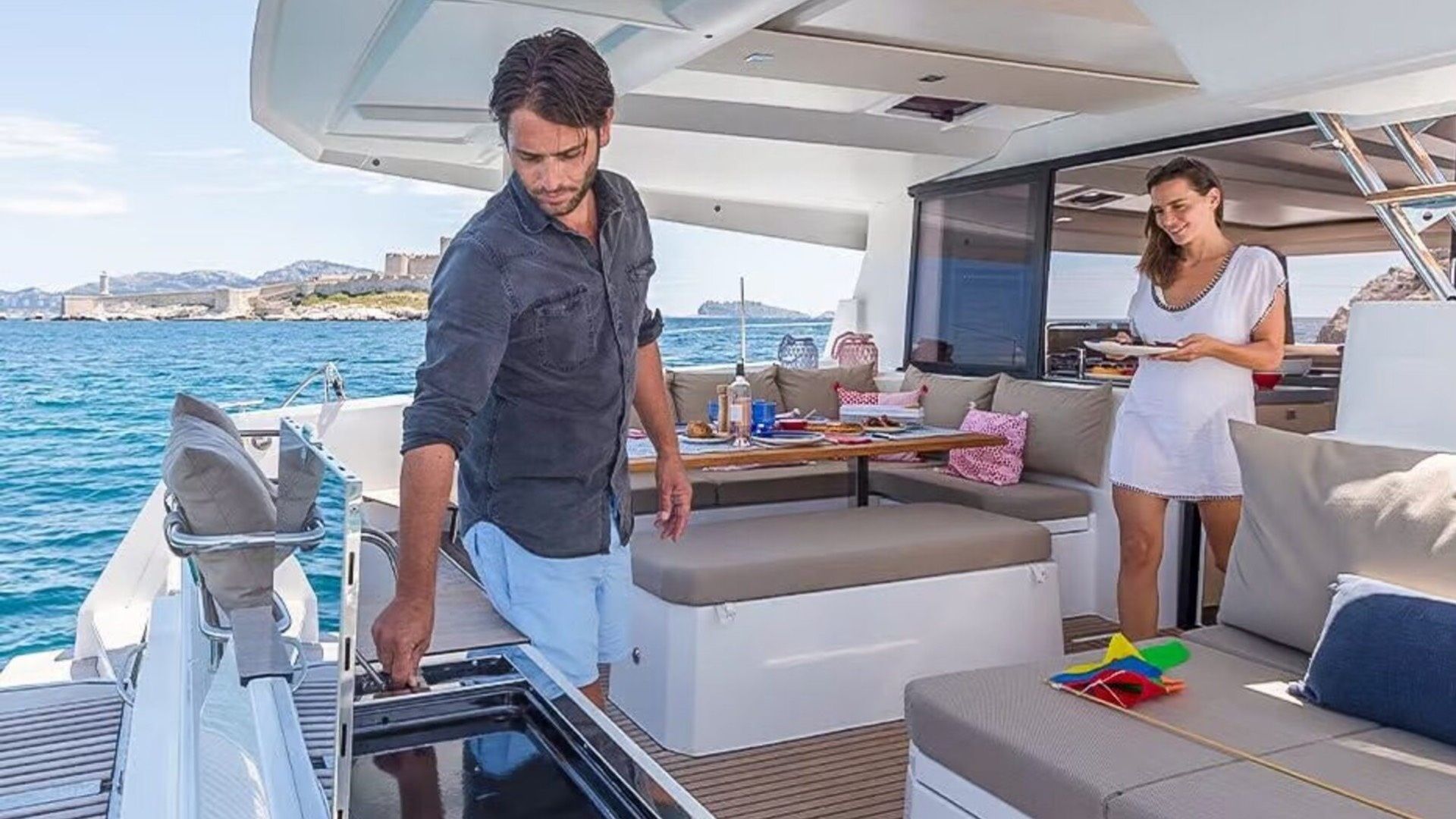 Fountaine Pajot Astrea 42 | Satellite
