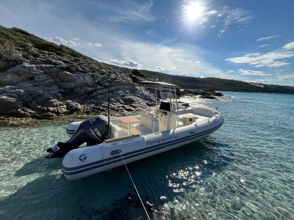 Capelli Tempest 750 | Athena