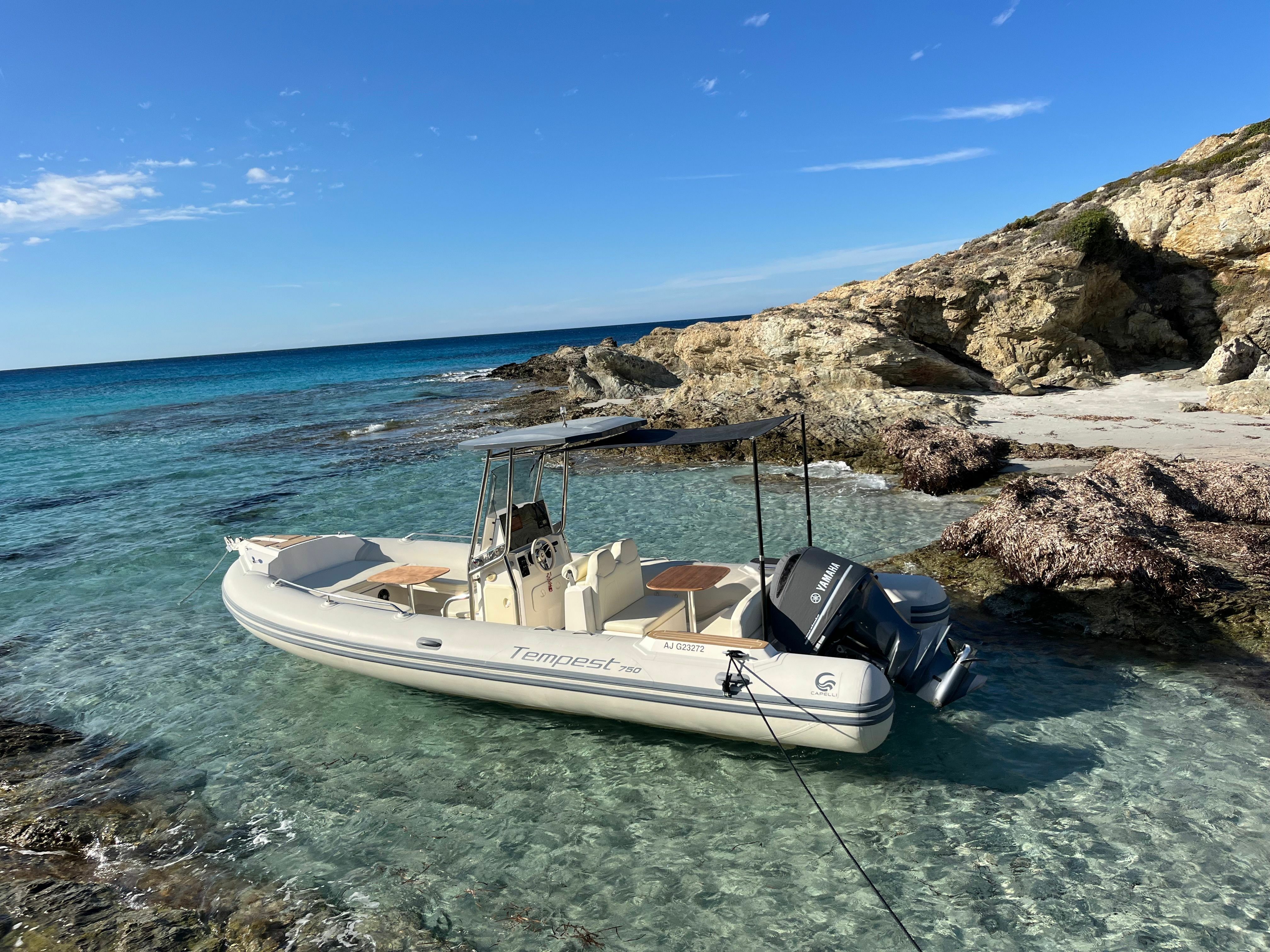 Capelli Tempest 750 | Athena