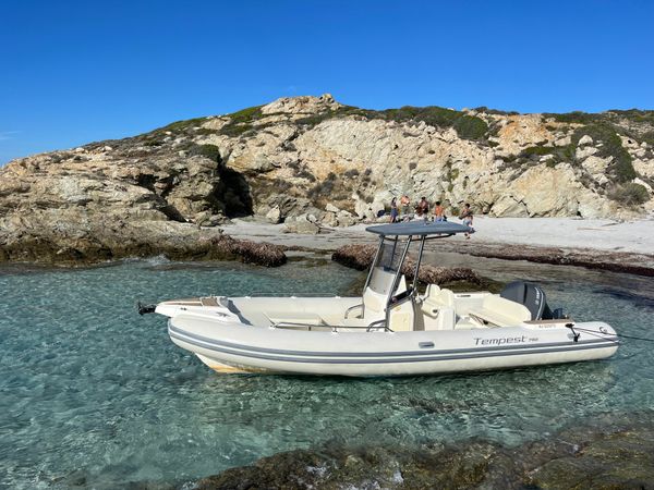 Capelli Tempest 750 | Athena