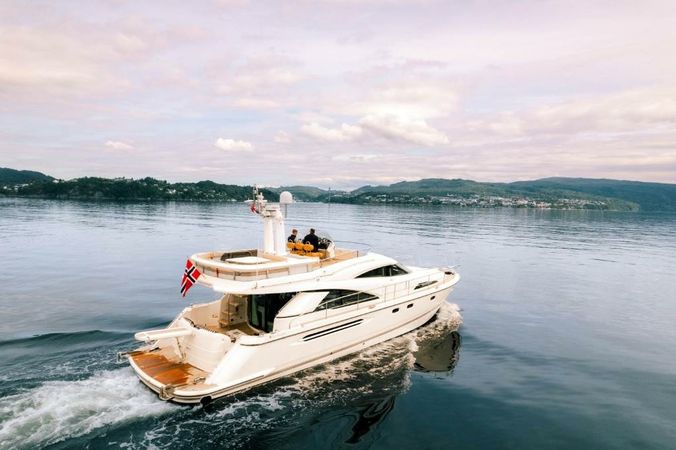 Fairline 58 | Squadron