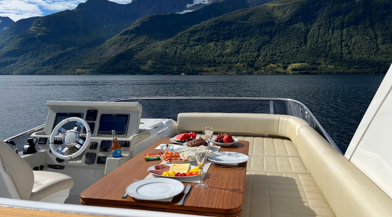 Fairline Squadron 58 | Fjord Magic