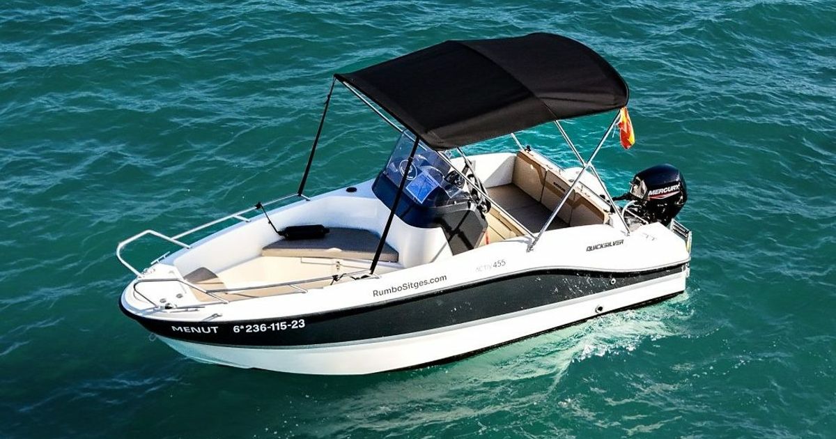 Menut R Motorboat Quicksilver 455 Menut for rent - Spain | Boataround