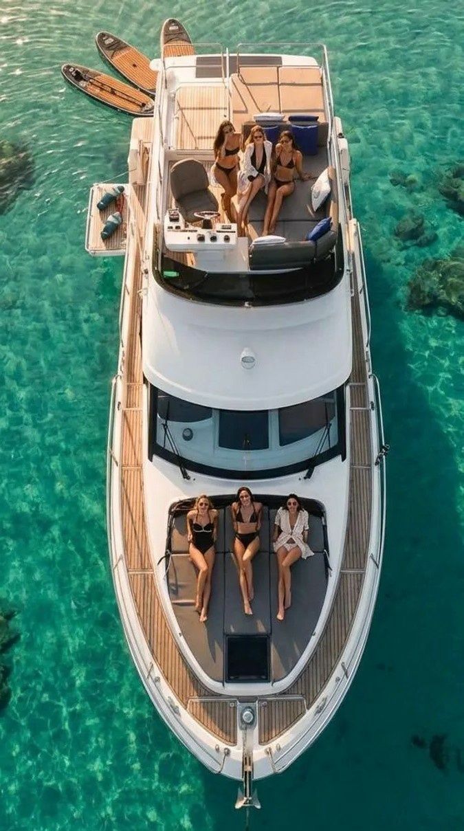 Beneteau Antares 12 | Lisa