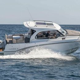 Beneteau Antares 8 | Beleca 2