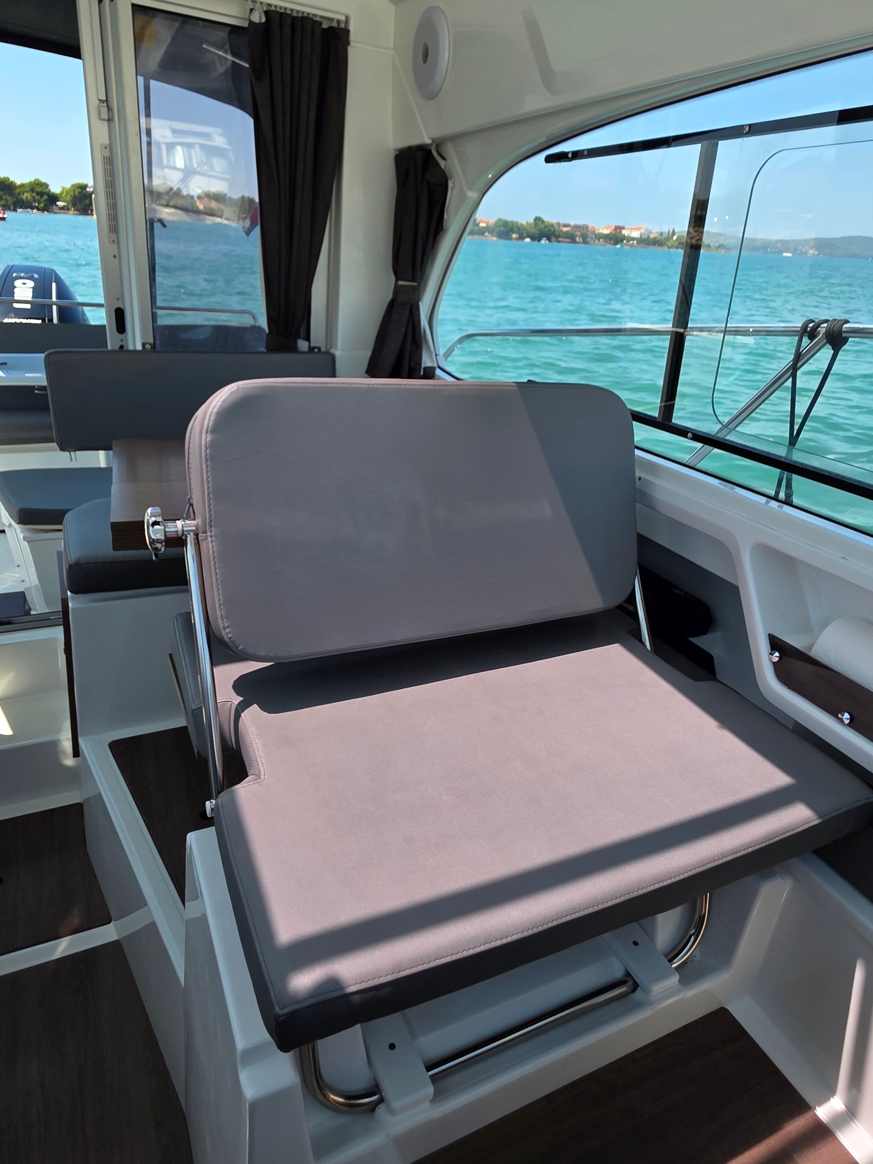 Beneteau Antares 8 | Beleca 2