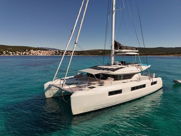 Lagoon 50 | Captain Morgan