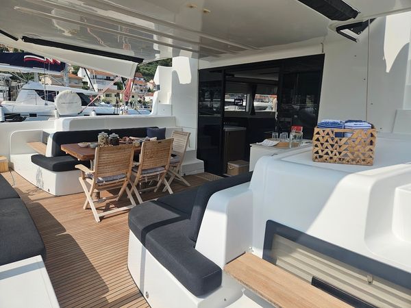 Lagoon 50 | Captain Morgan