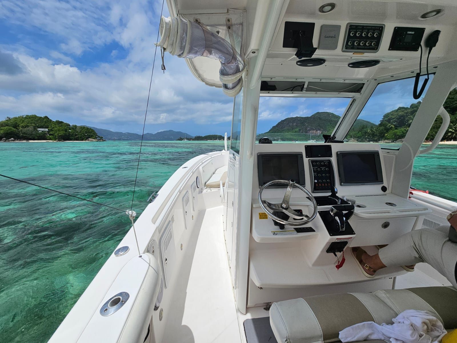 Everglades 355 | Bibi