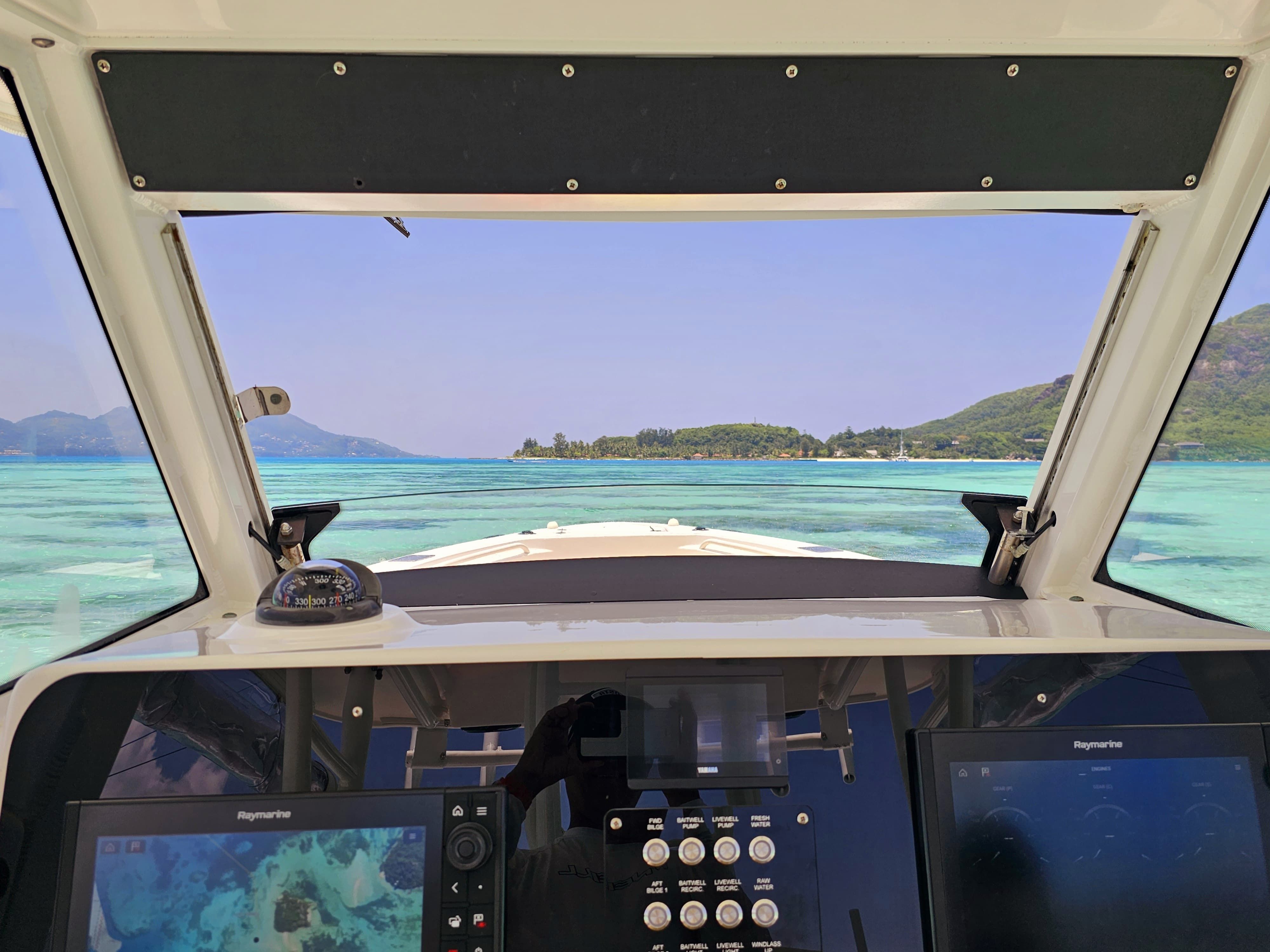 Everglades 355 | Bibi