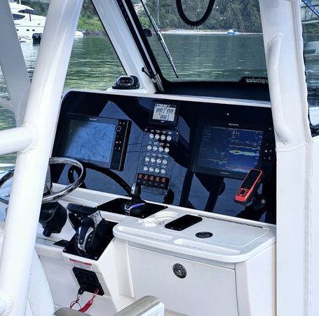 Everglades 355 | Bibi