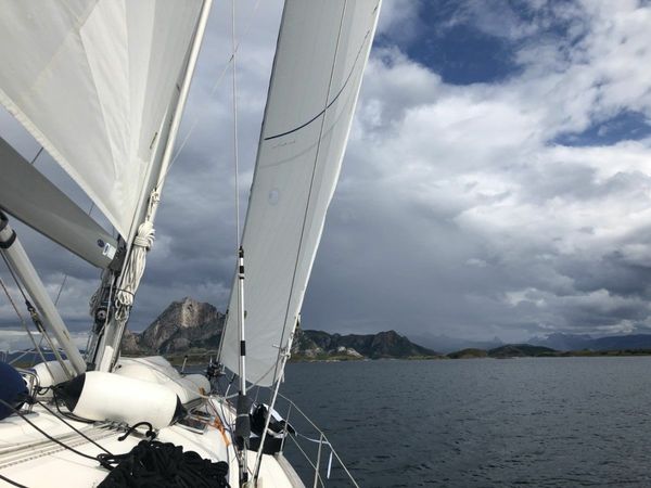 Bavaria Cruiser 46 | Hunt 2