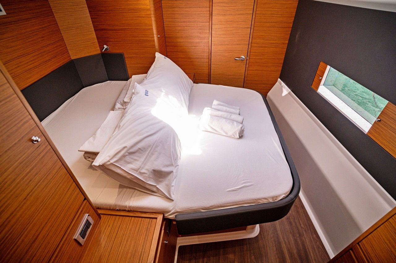 Dufour 48 | LoveMarine