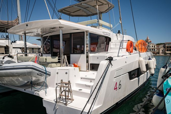 Bali 4.6 | Love Story