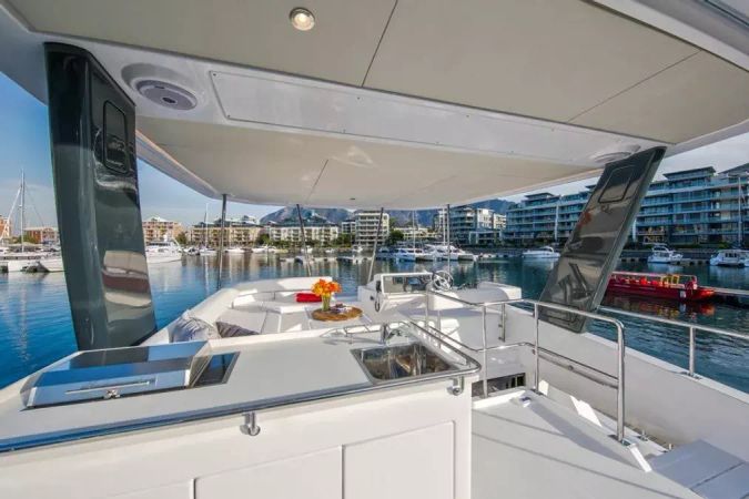 Leopard 43 PC | Moorings 20