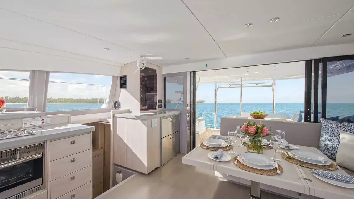 Leopard 43 PC | Moorings 20