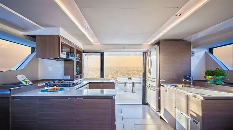 Leopard 53 | Moorings 21