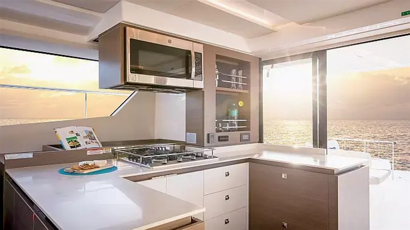 Leopard 53 | Moorings 21