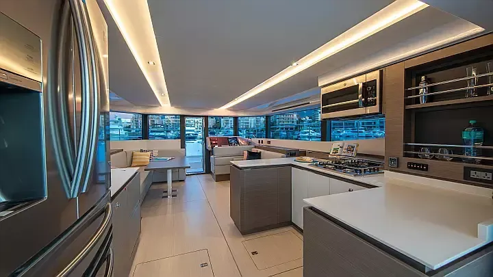 Leopard 53 | Moorings 20