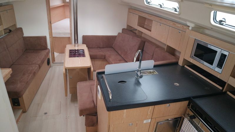 Hanse 385 | Four