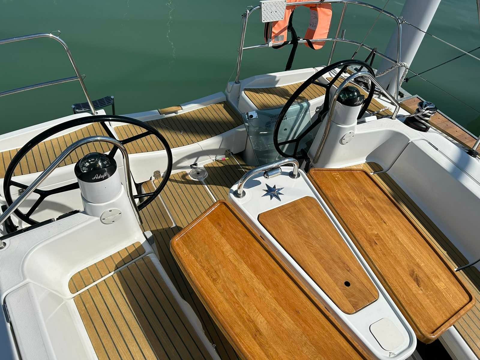 Jeanneau Sun Odyssey 39 | Adrift