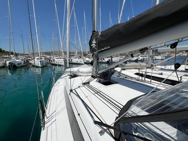 Jeanneau Sun Odyssey 380 | Sinki Jr.