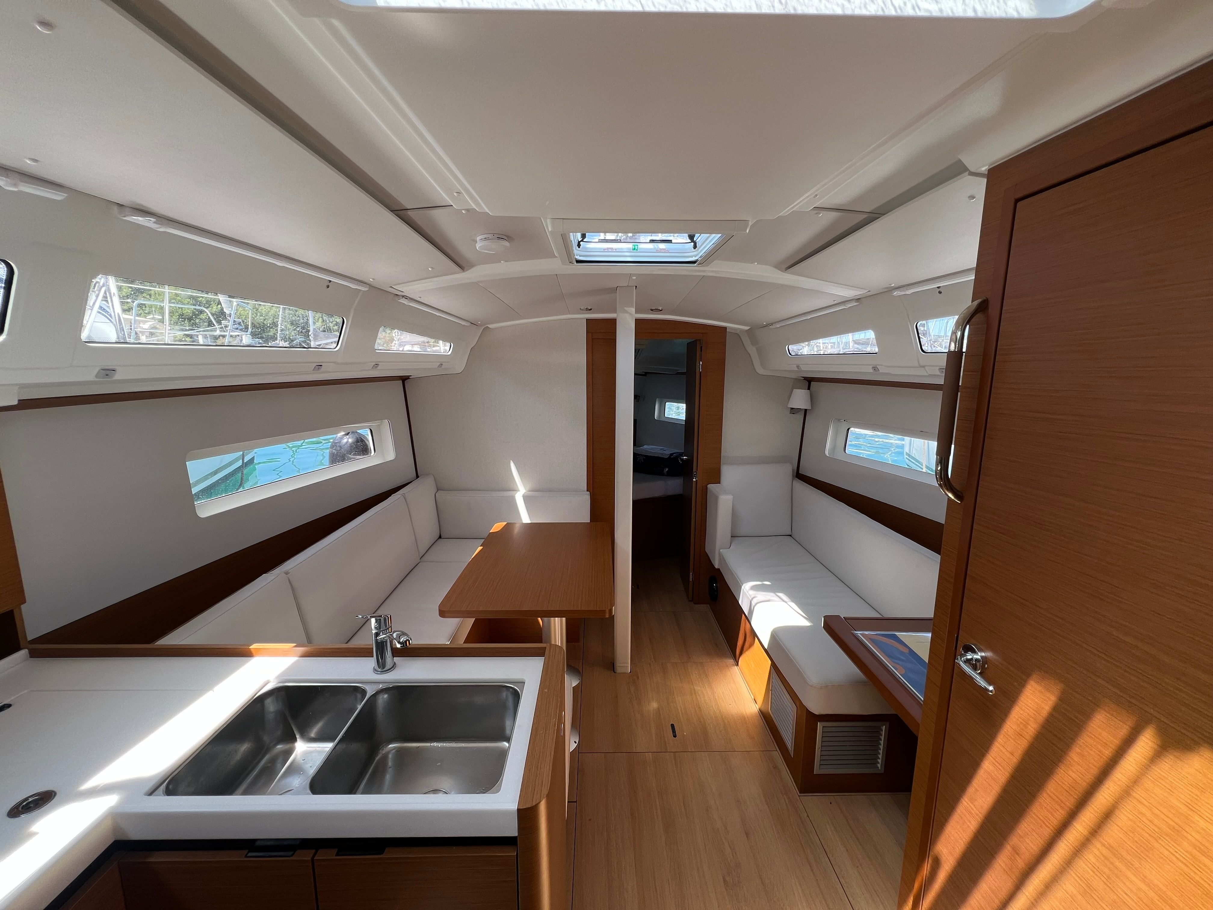 Jeanneau Sun Odyssey 380 | Sinki Jr.