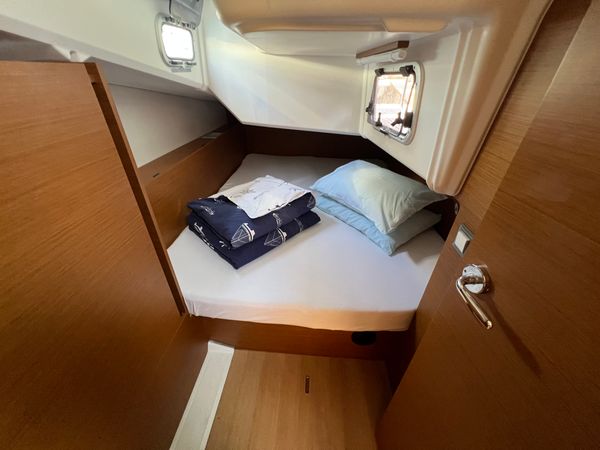 Jeanneau Sun Odyssey 380 | Sinki Jr.