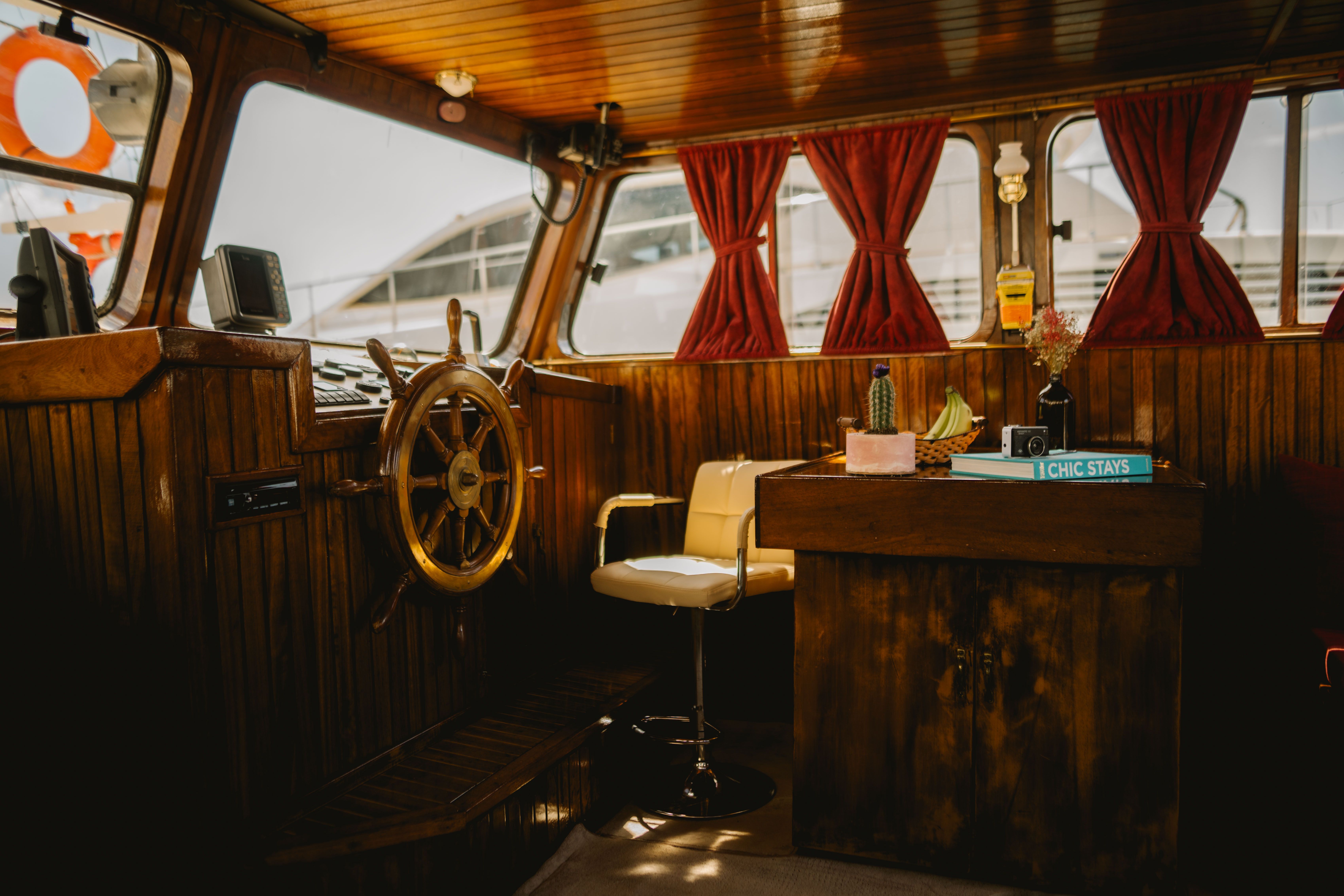 Custom Built 52 | Taxiarchis