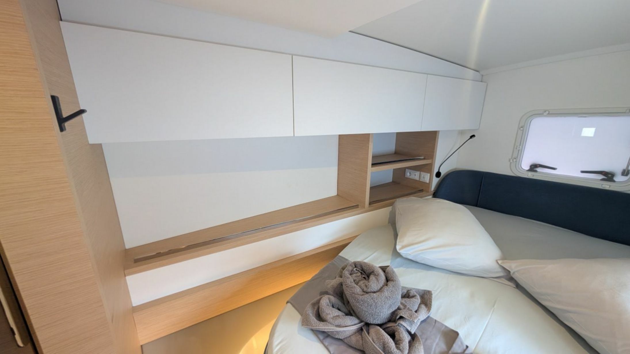 Fountaine Pajot New 41 | Lekanoo