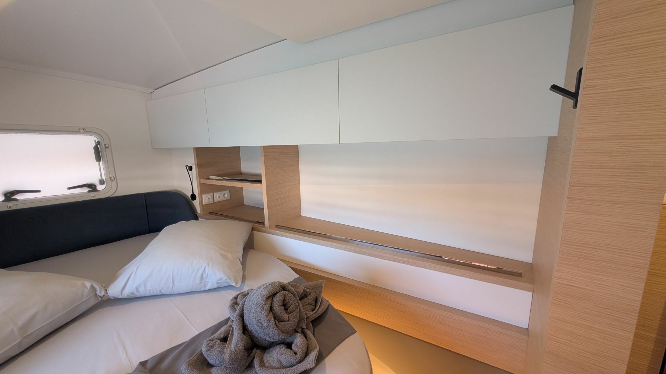Fountaine Pajot New 41 | Lekanoo