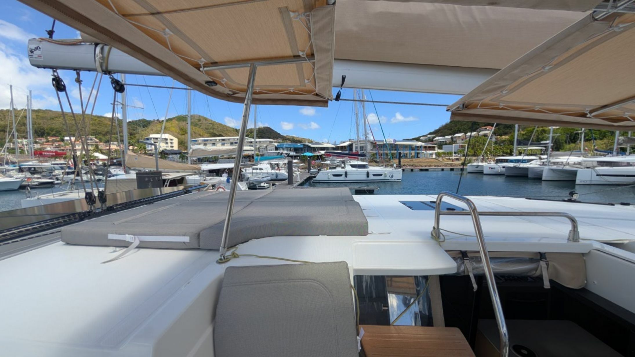 Fountaine Pajot New 41 | Lekanoo