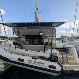 Fountaine Pajot New 41 | Yellow Dog