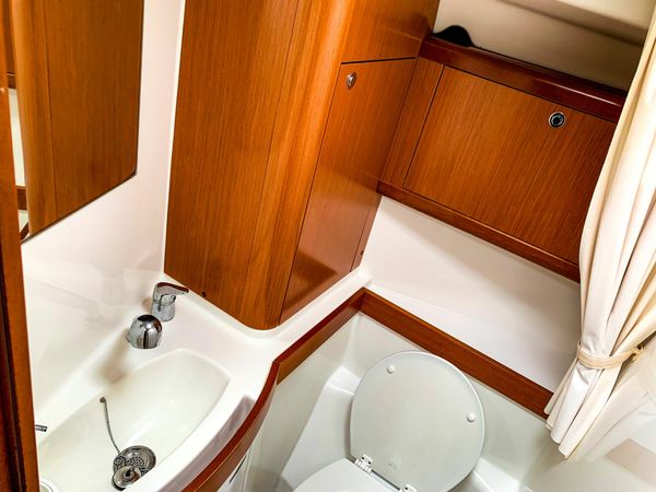 Beneteau Oceanis 40 | Un Jour