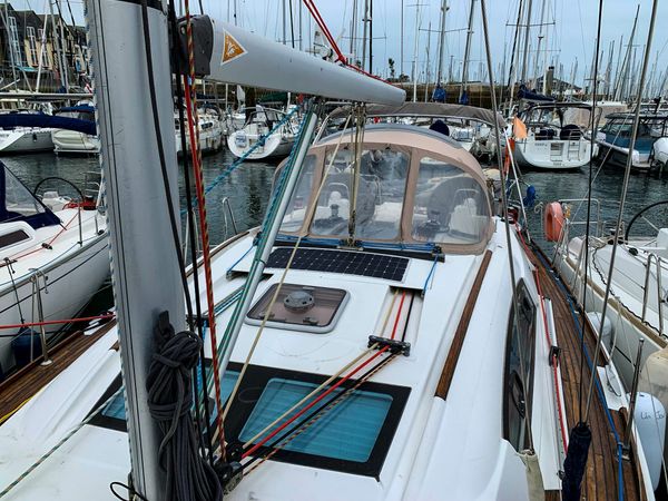 Beneteau Oceanis 40 | Un Jour