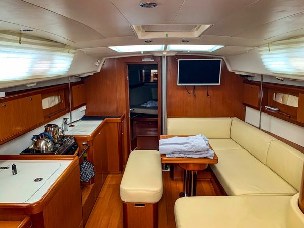 Beneteau Oceanis 40 | Un Jour