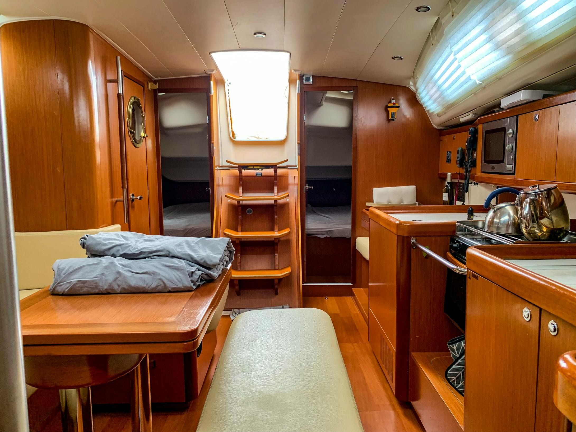 Beneteau Oceanis 40 | Un Jour