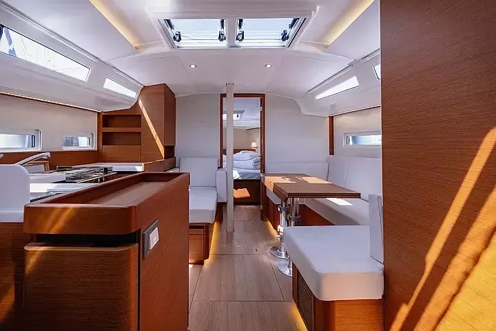Jeanneau Sun Odyssey 410 | Purr
