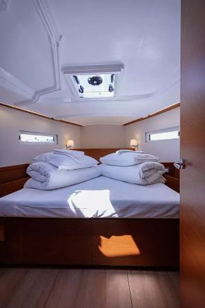 Jeanneau Sun Odyssey 410 | Purr