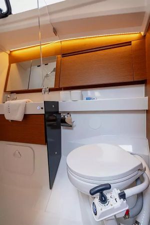 Jeanneau Sun Odyssey 410 | Purr