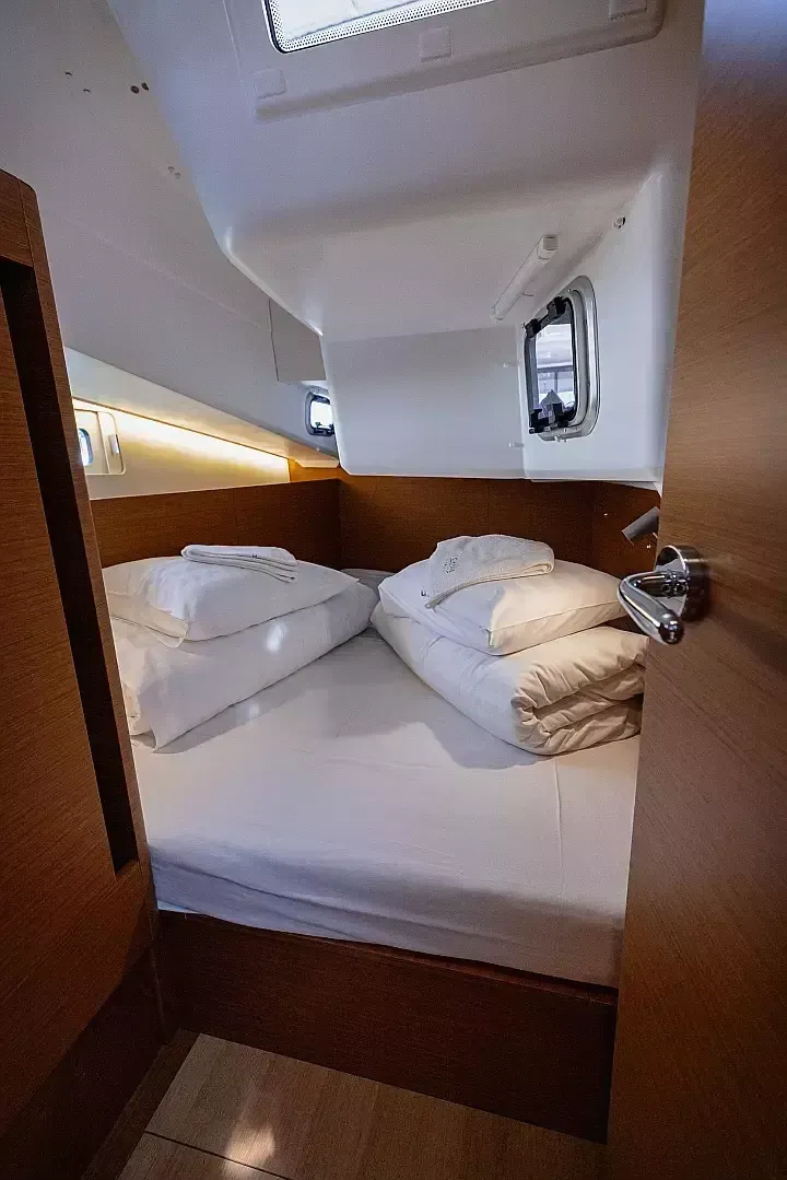 Jeanneau Sun Odyssey 410 | Purr