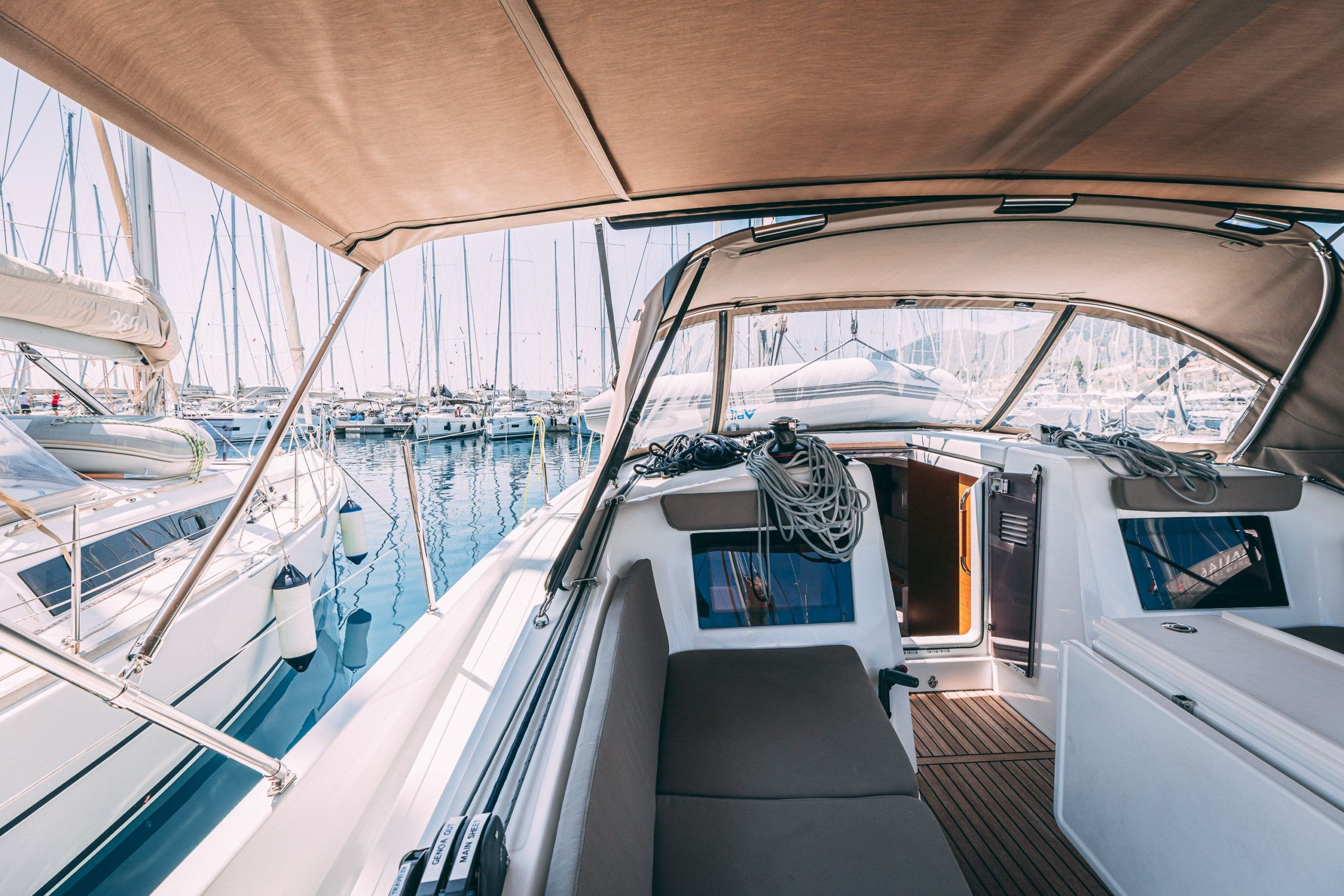 Jeanneau Sun Odyssey 410 | Purr