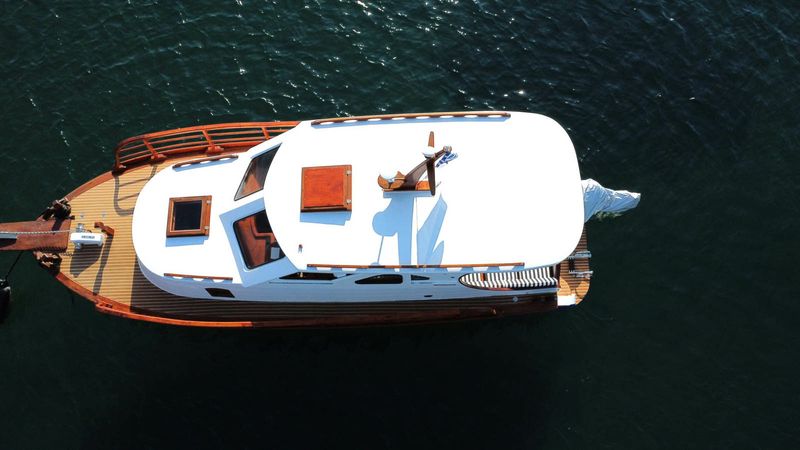 Custom Built 30 | Sapientza Cruiser