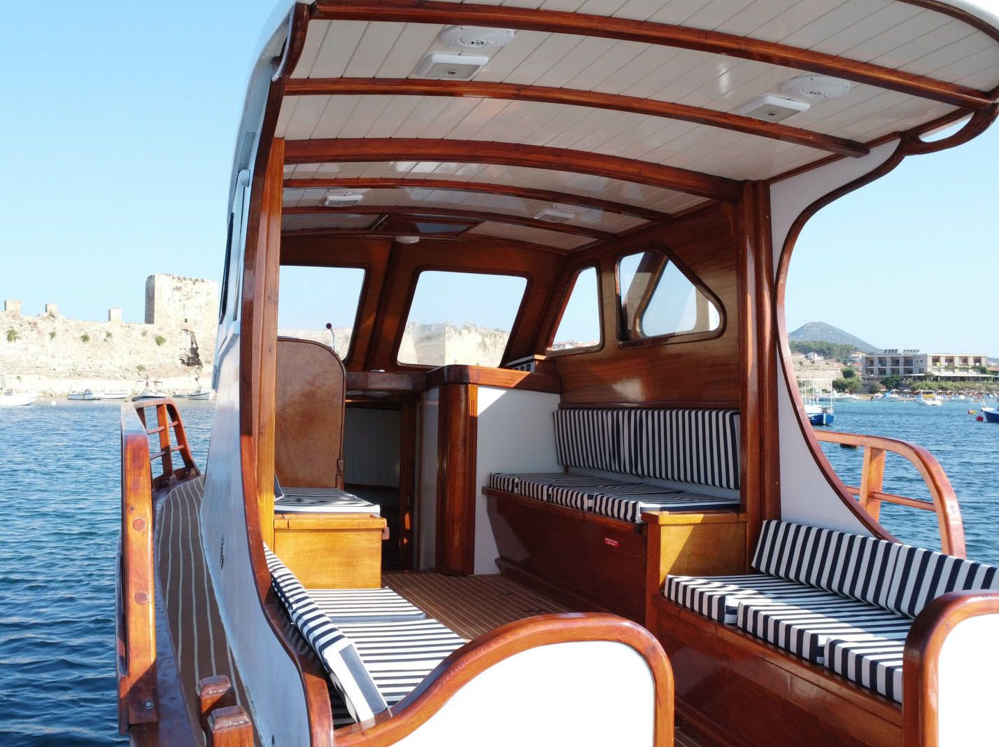 Custom Built 30 | Sapientza Cruiser