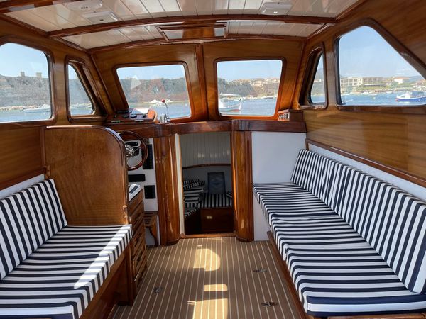 Custom Built 30 | Sapientza Cruiser