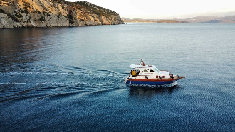 Custom Built 30 | Sapientza Cruiser